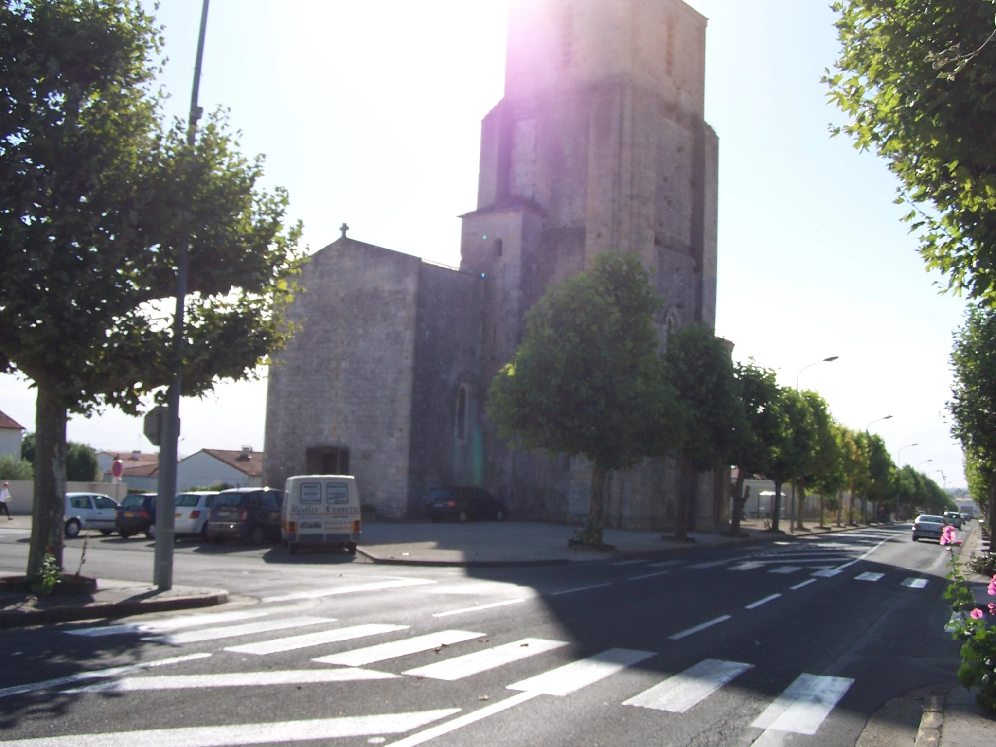 Parvis de l’église Saint-Pierre à Royan avant les travaux d’aménagement