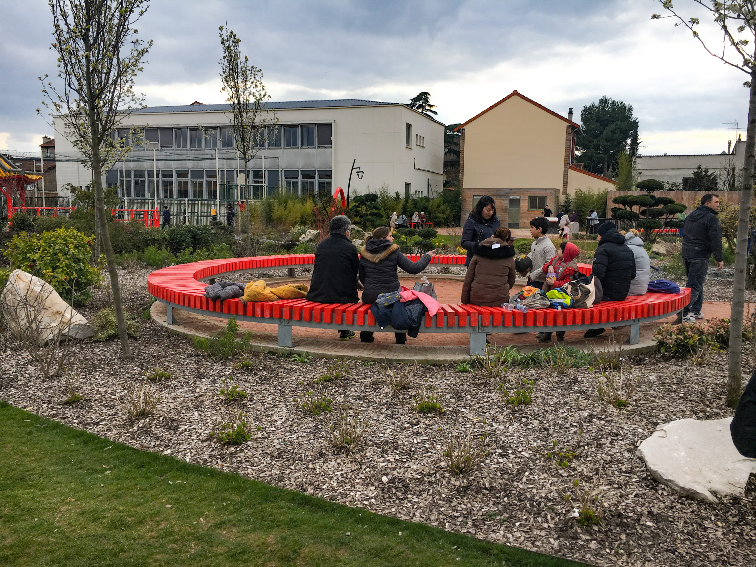 jardin convivial-square-public-japonais