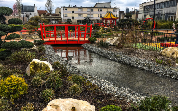 jardin-riviere artificielle-square-public-japonais